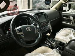 تۆیۆتا لاند کروزەر